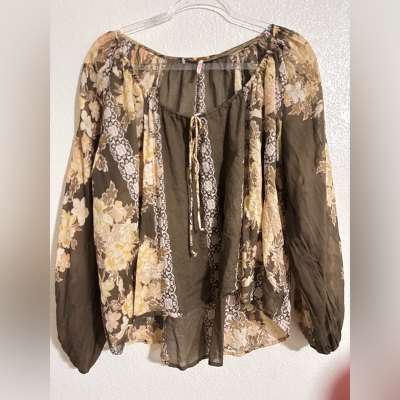 Free People Tan and Green Tie Front Blouse Size: S - Picture 4 of 7